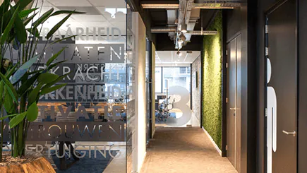 Referenz - B&uuml;robeleuchtung bei Fried van de Laar